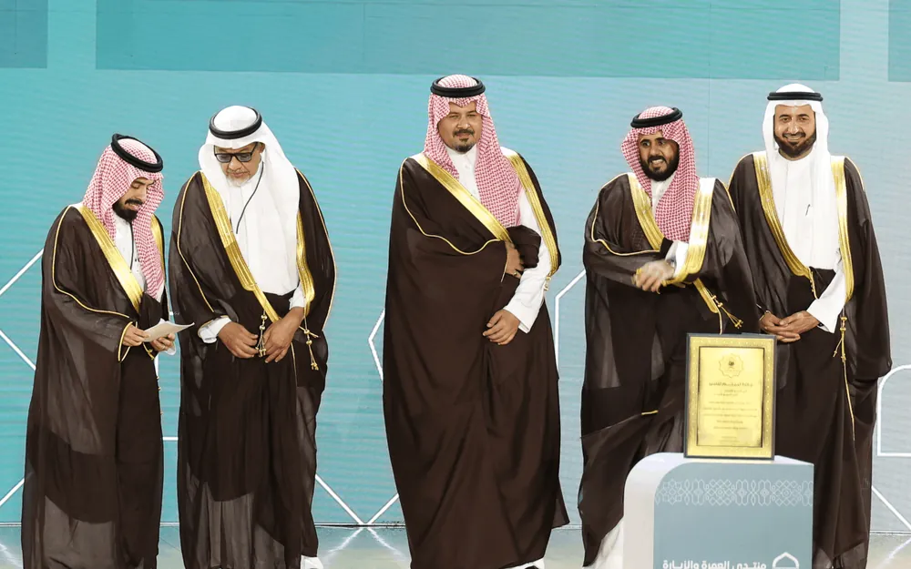 المركز الأول في جائزة لبيتم